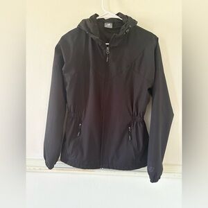 New Balance Women’s full zip lightweight hooded running jacket, black, size S